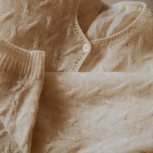 Vintage wool cardigan major Parisian vibes